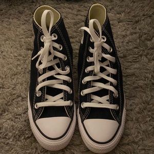 Converse Chuck Taylor All Stars High Top. Size 4 mens 6 in women's. Never worn